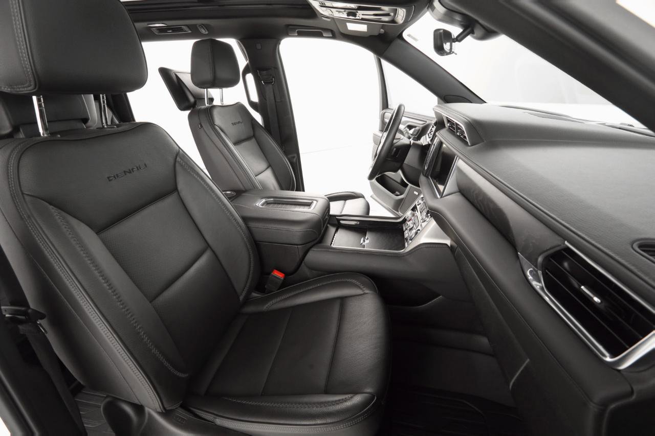 Used 2023 GMC Yukon XL Denali w/ Denali Reserve Package image 24
