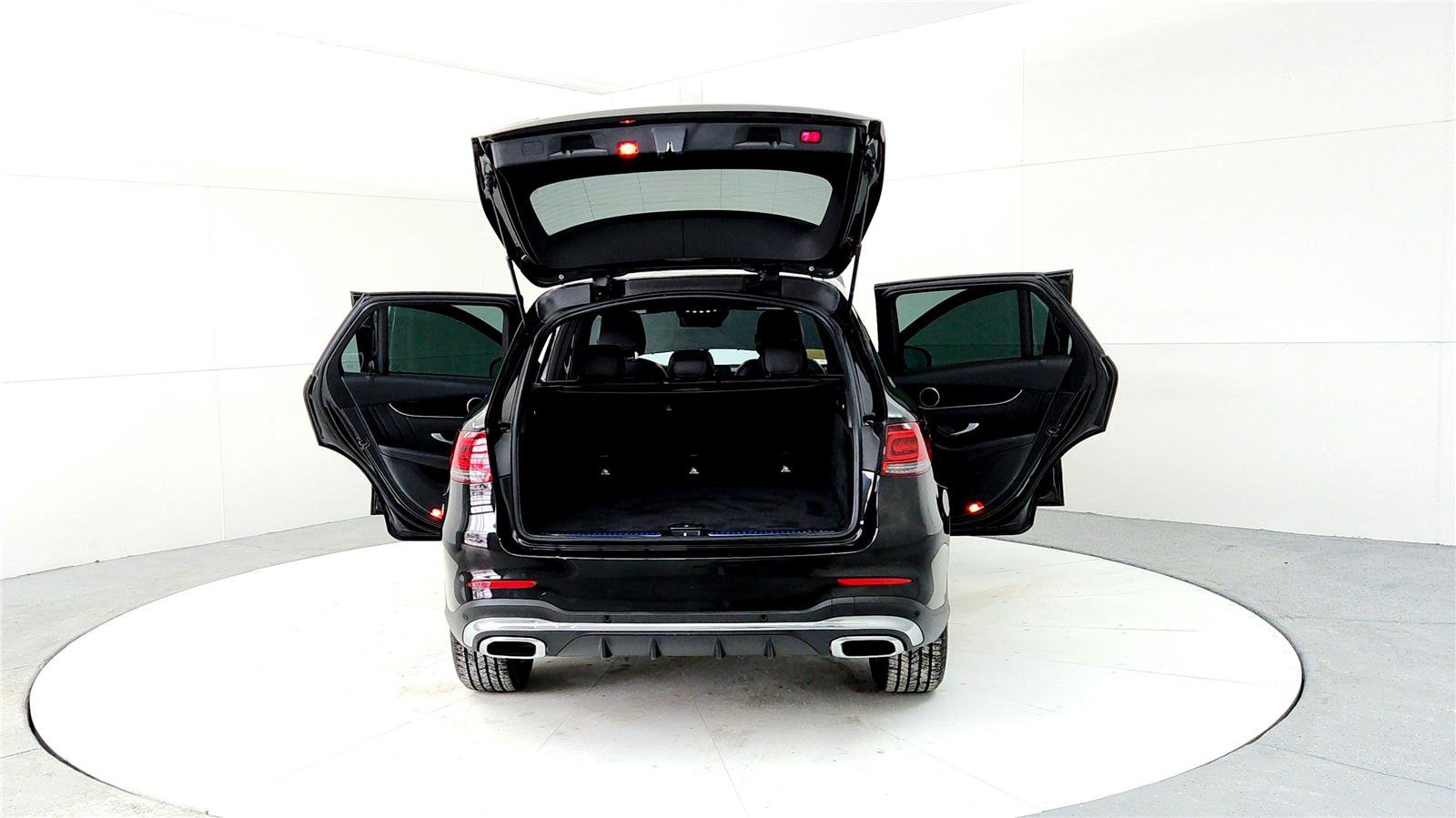 Used 2020 Mercedes-Benz GLC 300 4MATIC image 11