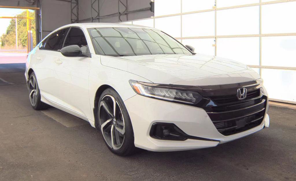 Used 2022 Honda Accord Sport image 4