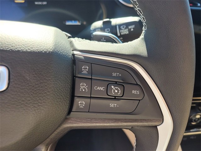 New 2025 Jeep Grand Cherokee Limited image 33