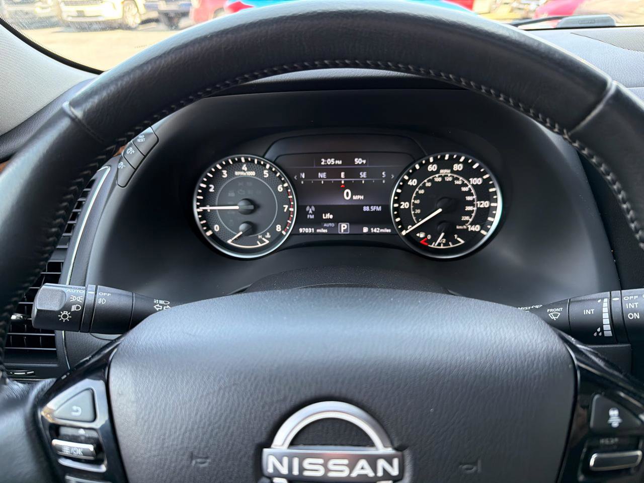 Used 2022 Nissan Armada SL w/ Captain's Chairs Package image 28