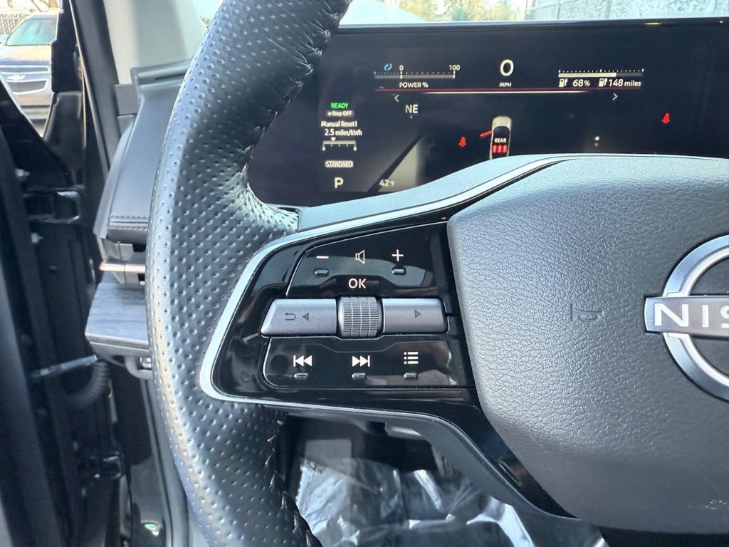 Used 2023 Nissan Ariya FWD image 31