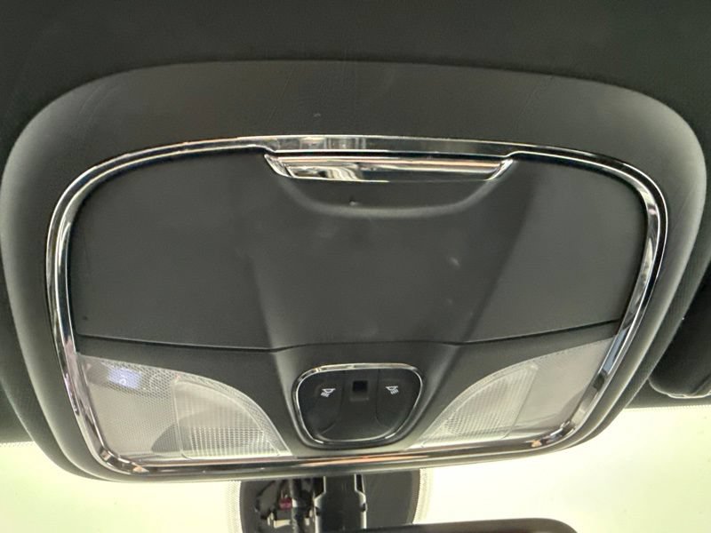 Used 2019 Jeep Cherokee High Altitude AWD/4WD image 37