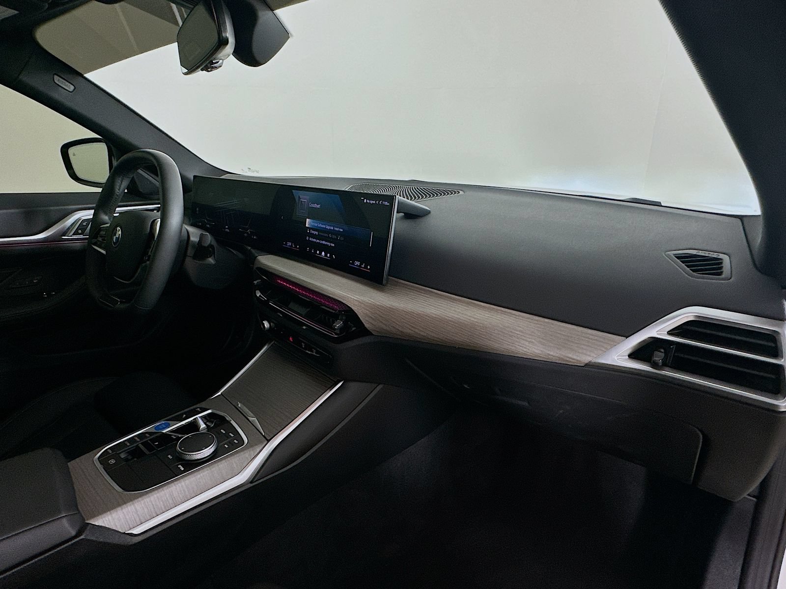 Used 2025 BMW i4 eDrive40 RWD image 48