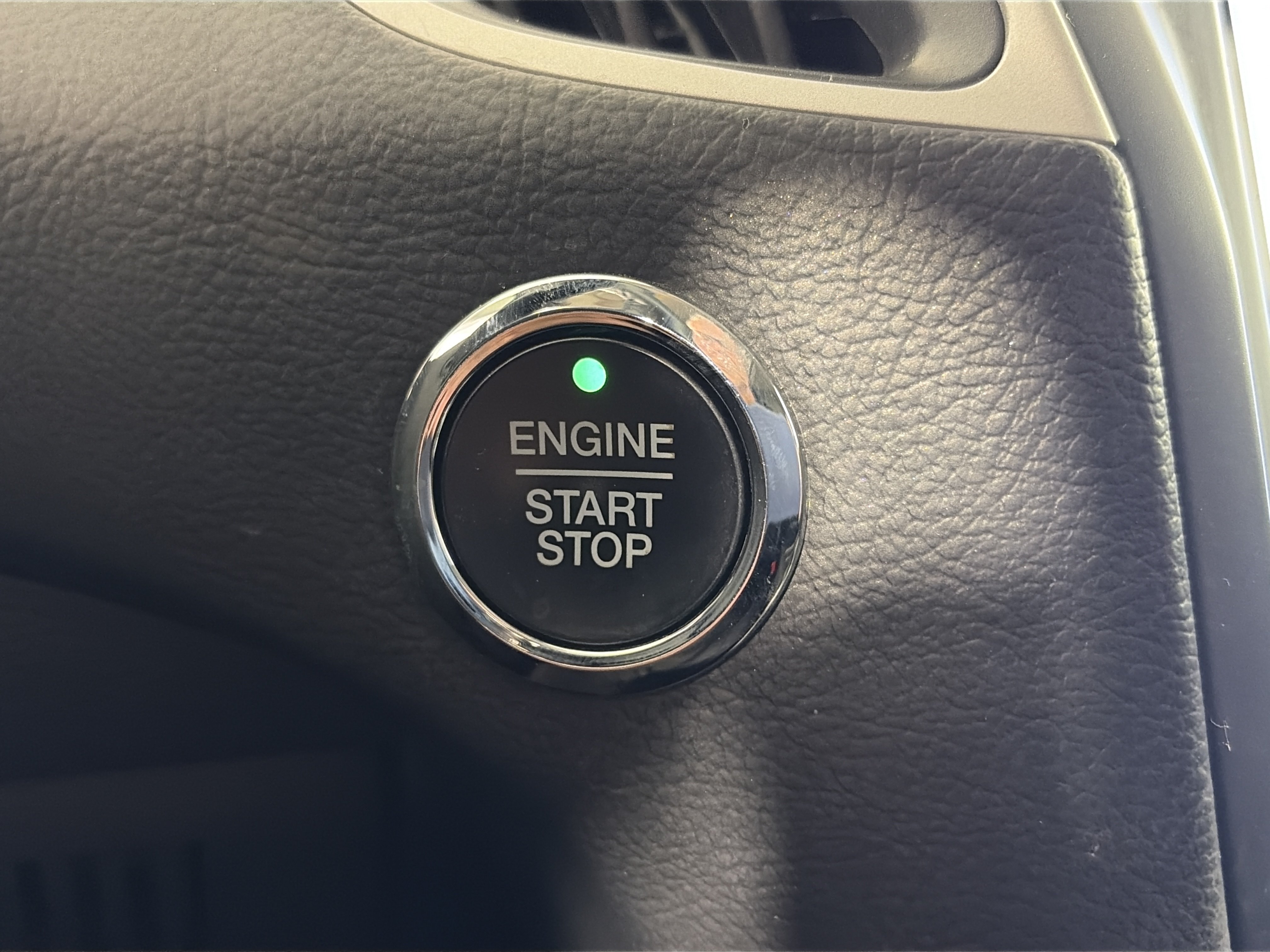 Used 2023 Ford Edge SEL w/ Sport Appearance Package AWD/4WD image 28