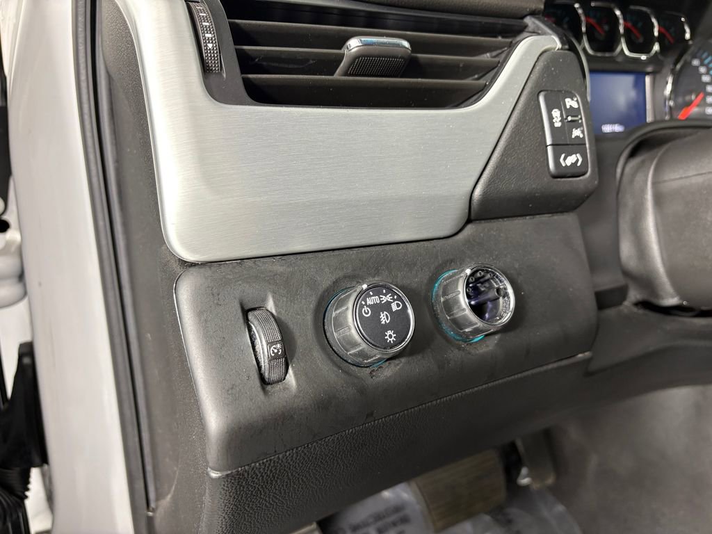 Used 2020 GMC Yukon SLT w/ Open Road Package AWD/4WD image 13