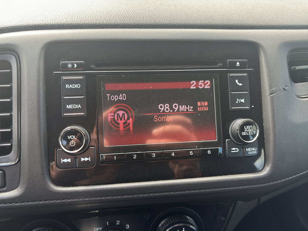 Used 2022 Honda HR-V LX image 16