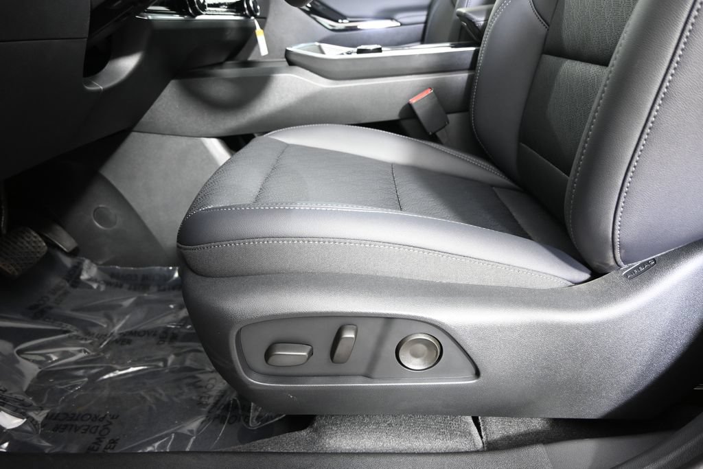 New 2027 Chevrolet Equinox LT w/ Convenience Package II AWD/4WD image 21