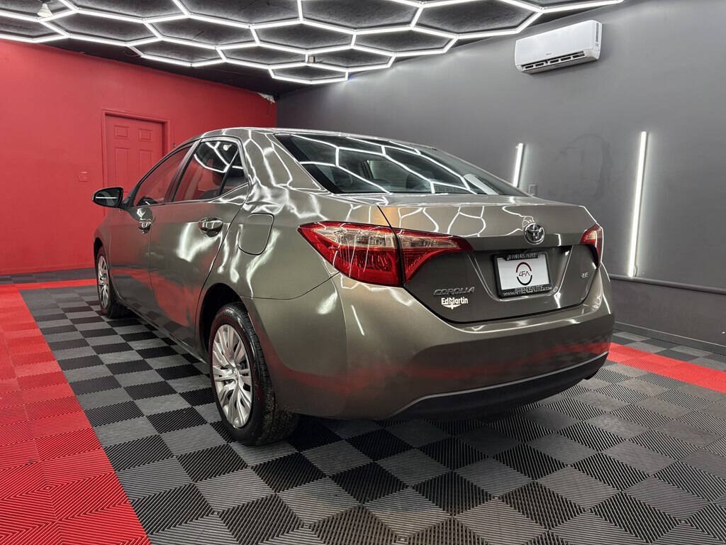 Used 2017 Toyota Corolla LE FWD image 6