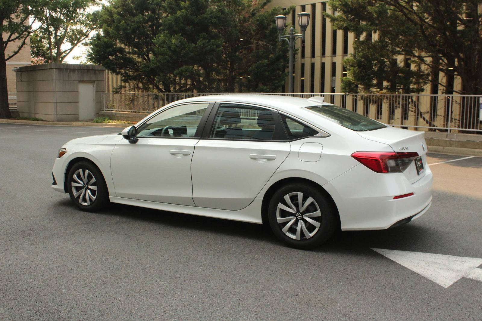 Used 2022 Honda Civic LX image 9