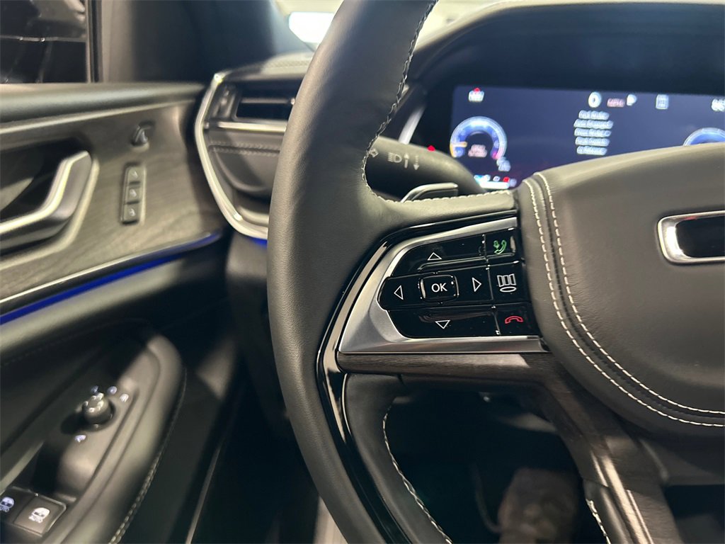 New 2025 Jeep Grand Cherokee Overland w/ Adv Protech Group III image 19