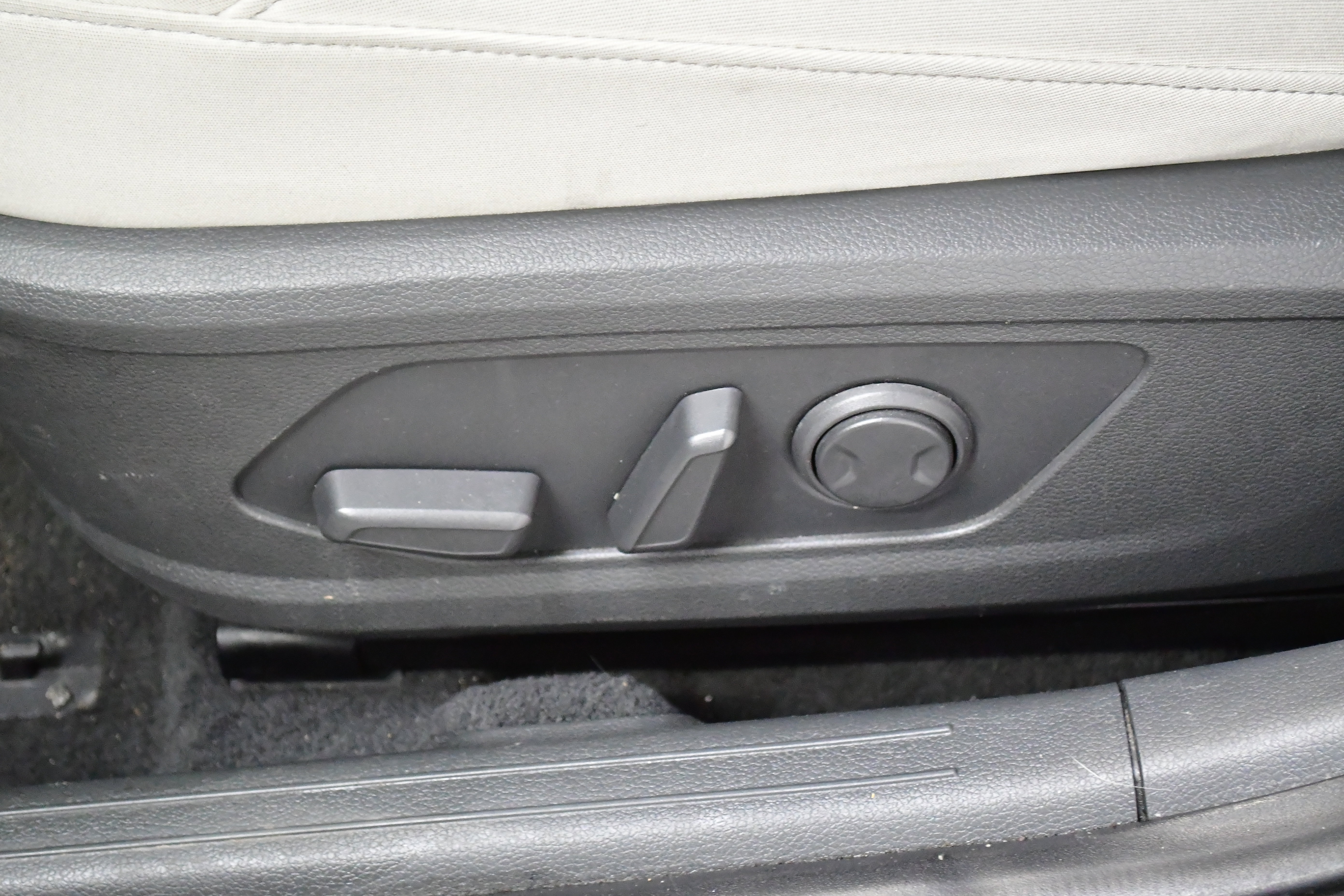 Used 2025 Hyundai Sonata SEL FWD image 11