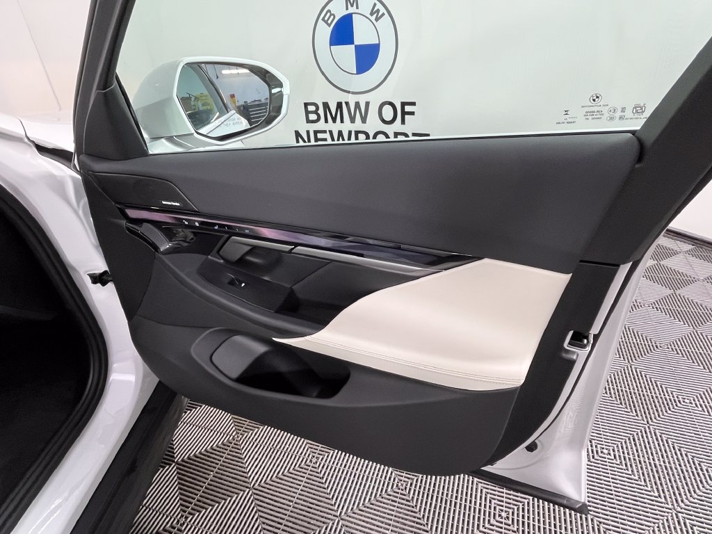 Certified 2024 BMW 540i xDrive w/ Premium Package AWD/4WD image 20