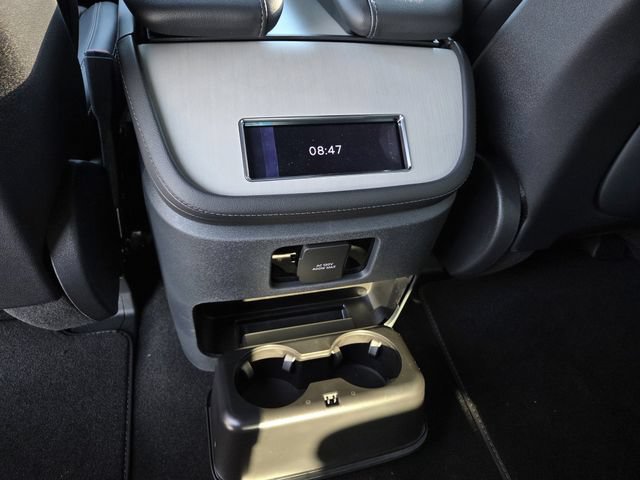 New 2026 Lincoln Navigator Reserve w/ Jet Appearance Package AWD/4WD image 18