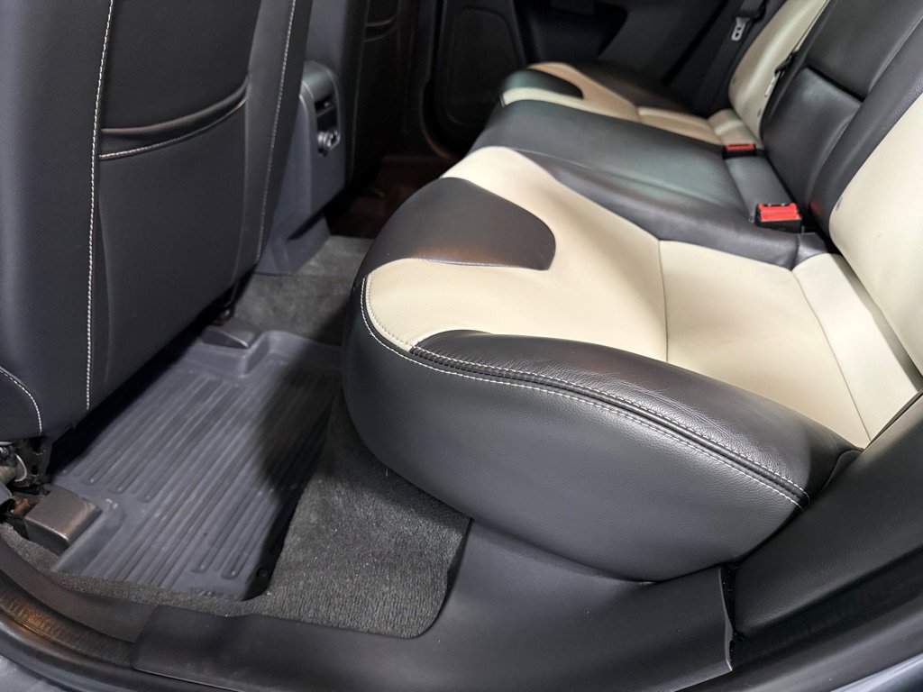Used 2017 Volvo XC60 T5 Dynamic w/ Preferred Option Package image 21