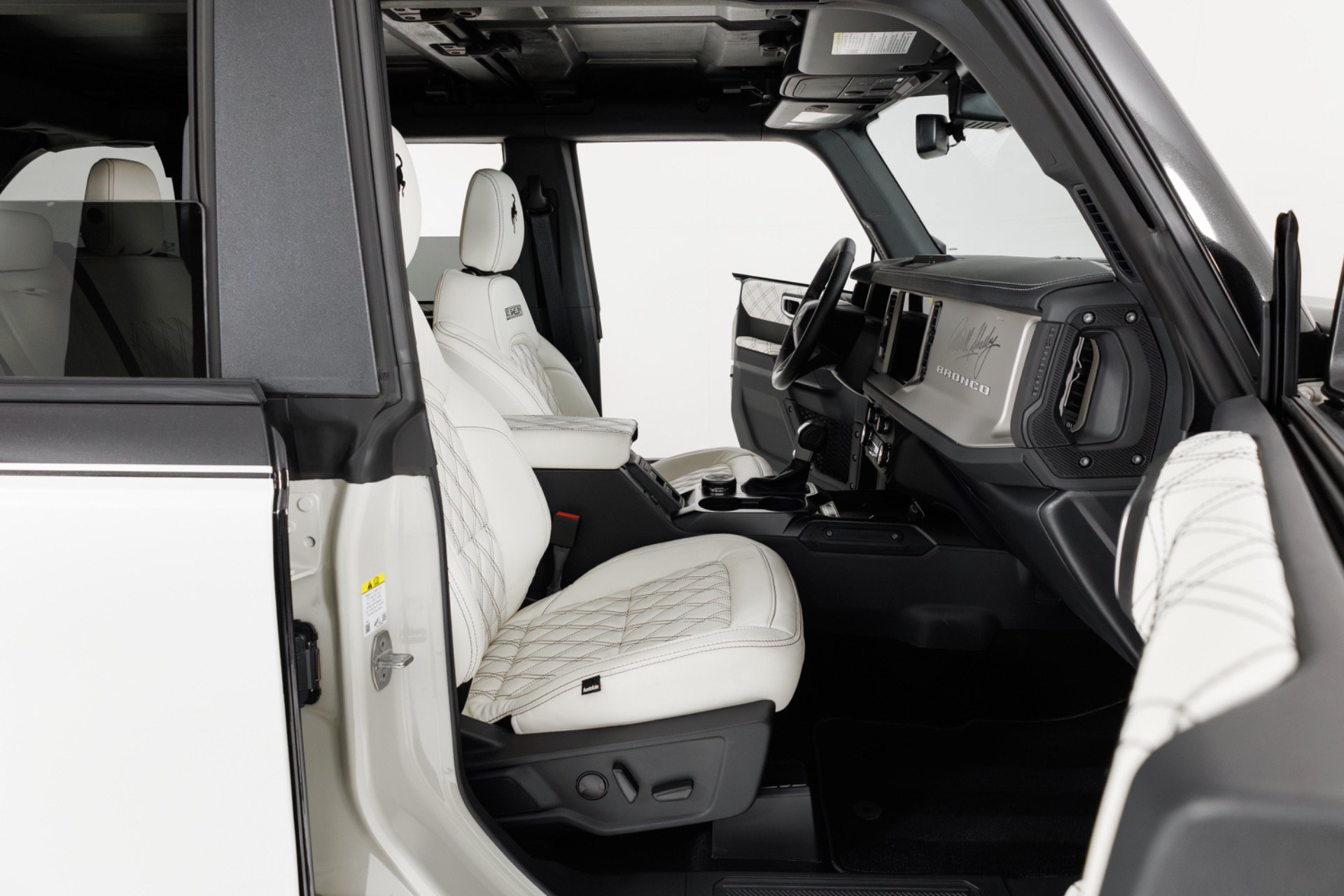 Used 2025 Ford Bronco Outer Banks AWD/4WD image 35
