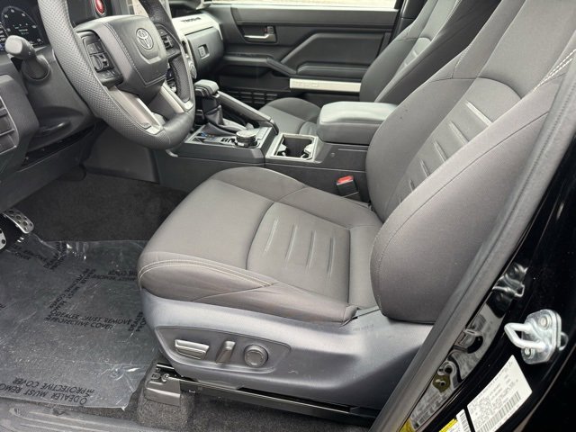 Used 2024 Toyota Tacoma TRD Sport image 5