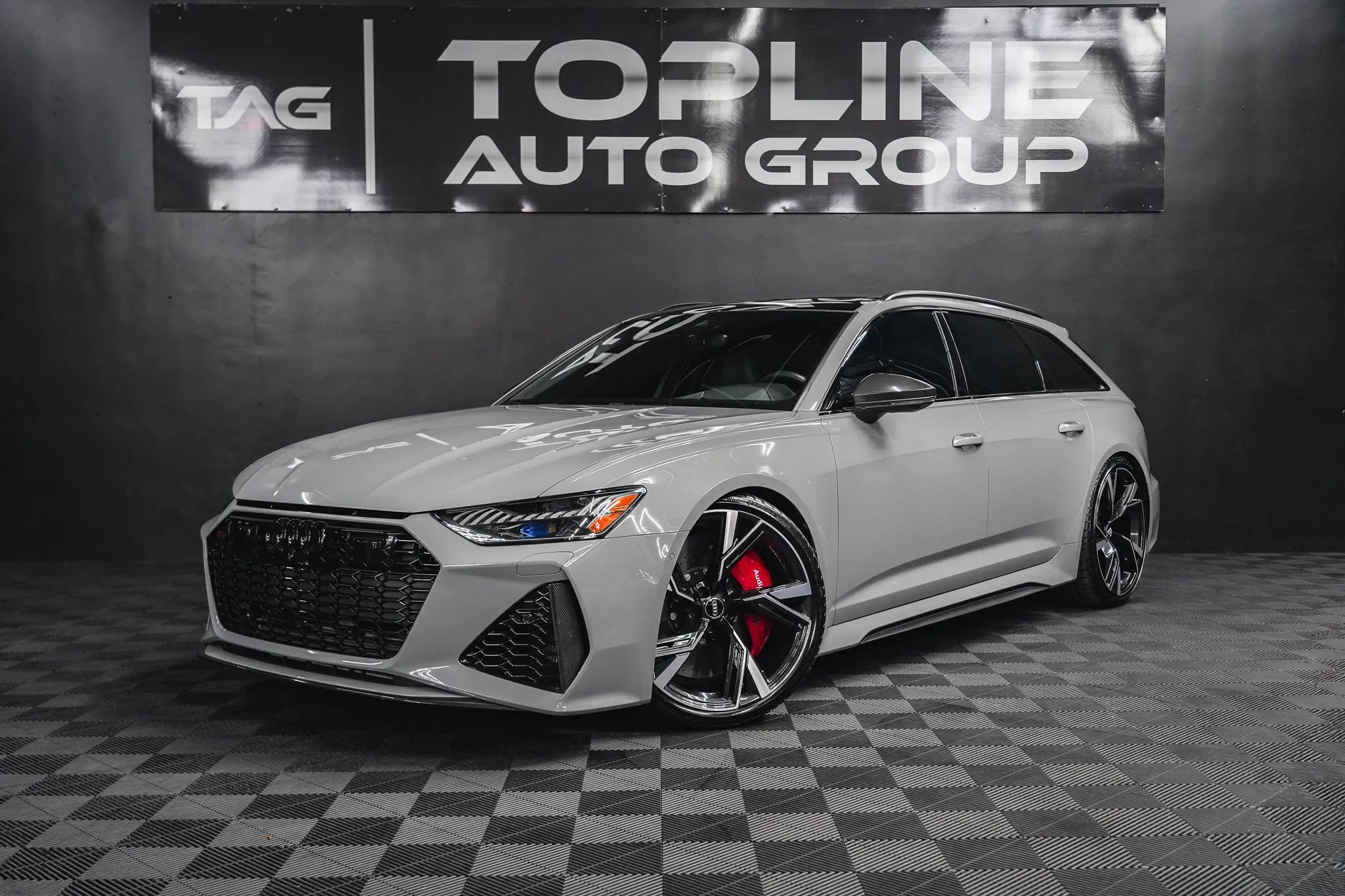 Used 2021 Audi RS 6 w/ Carbon Optic Package