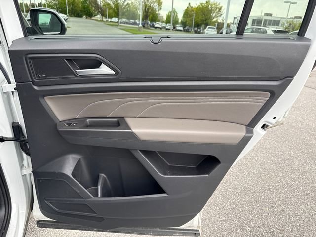 Used 2023 Volkswagen Atlas SEL Premium AWD/4WD image 17