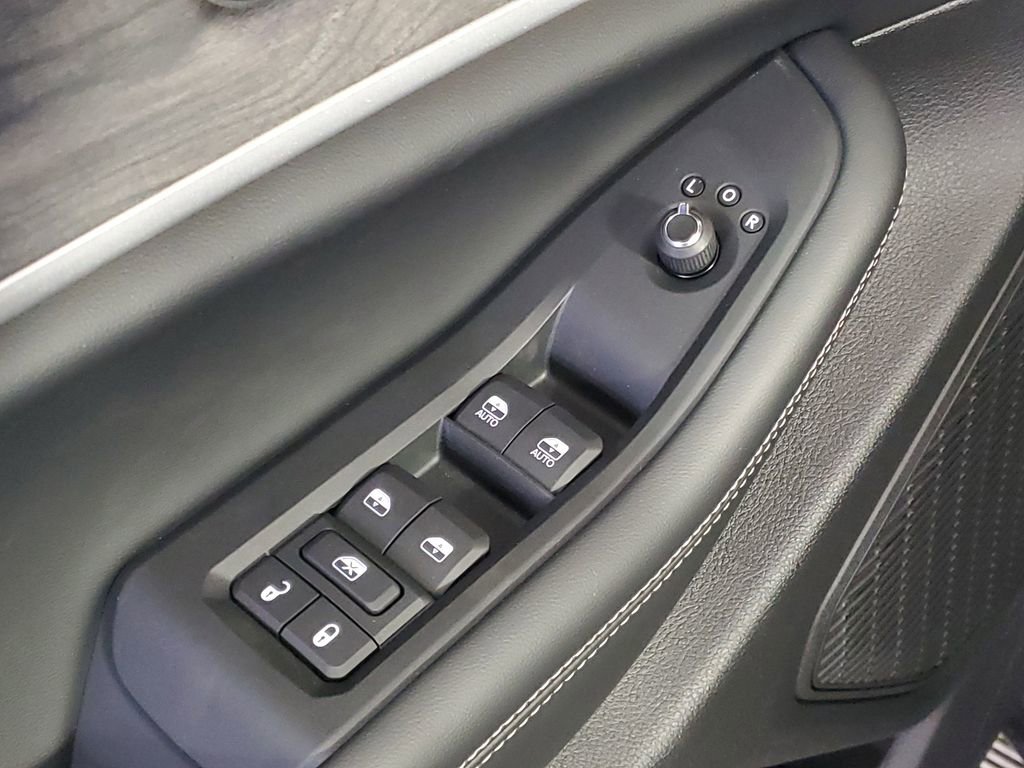 New 2025 Jeep Grand Cherokee Limited image 11
