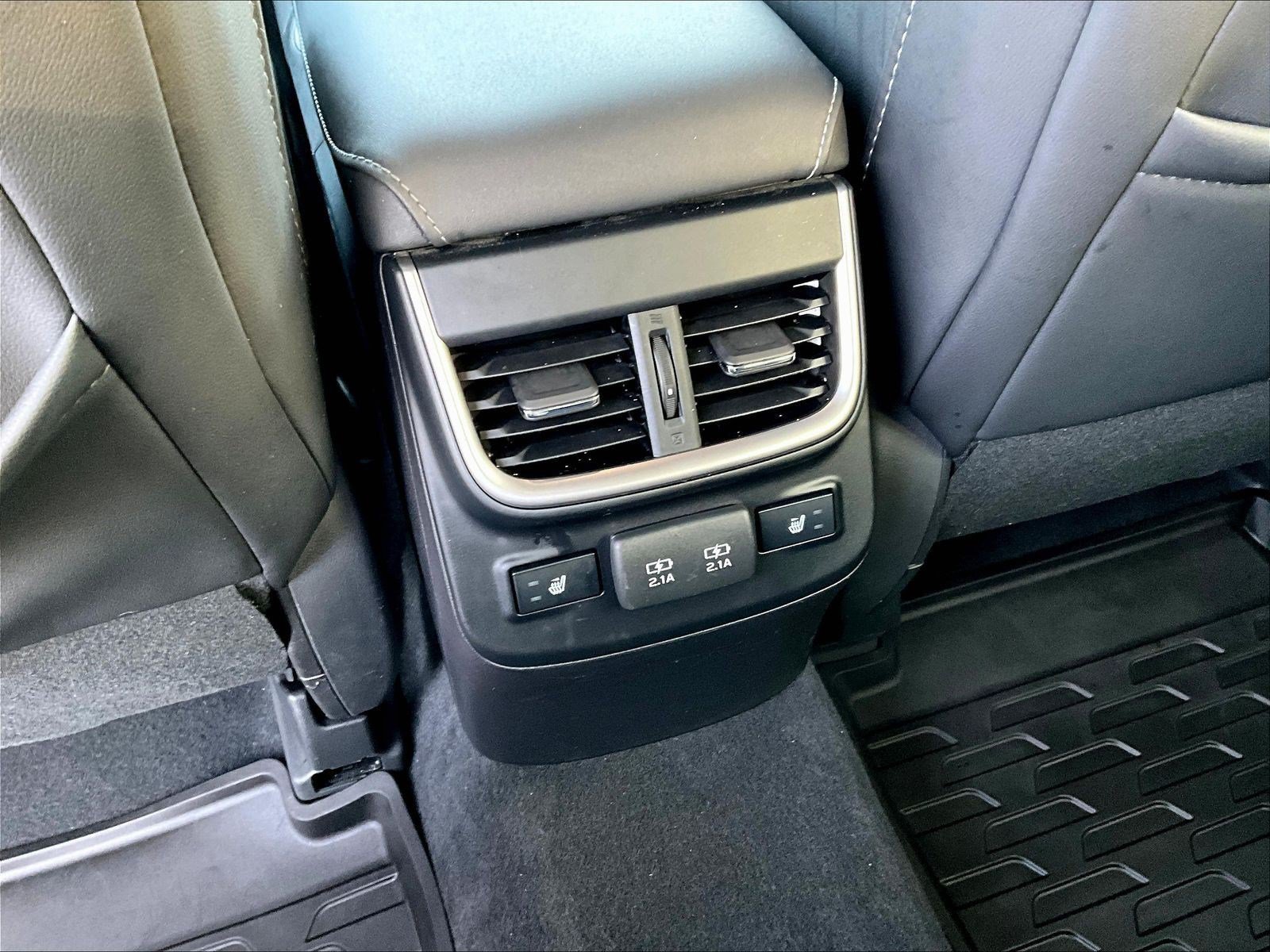 Used 2022 Subaru Outback Limited w/ Popular Package #2 AWD/4WD image 10
