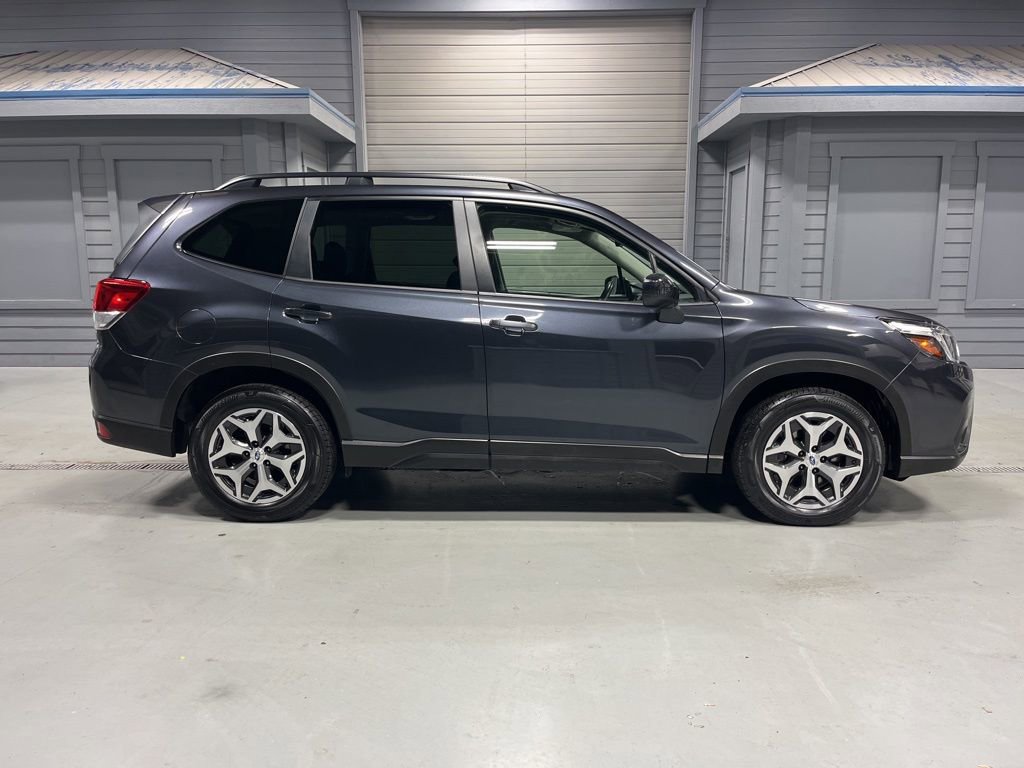 Used 2019 Subaru Forester Premium w/ Popular Package #1 image 11