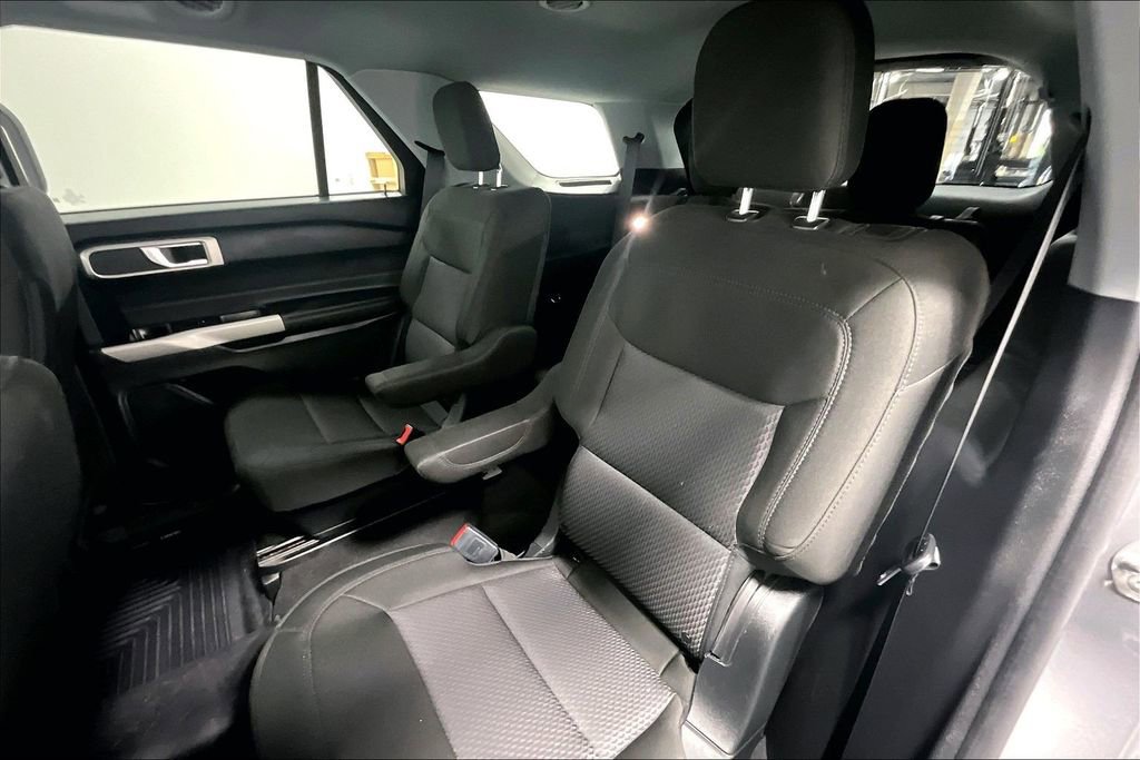 Used 2022 Ford Explorer XLT RWD image 27