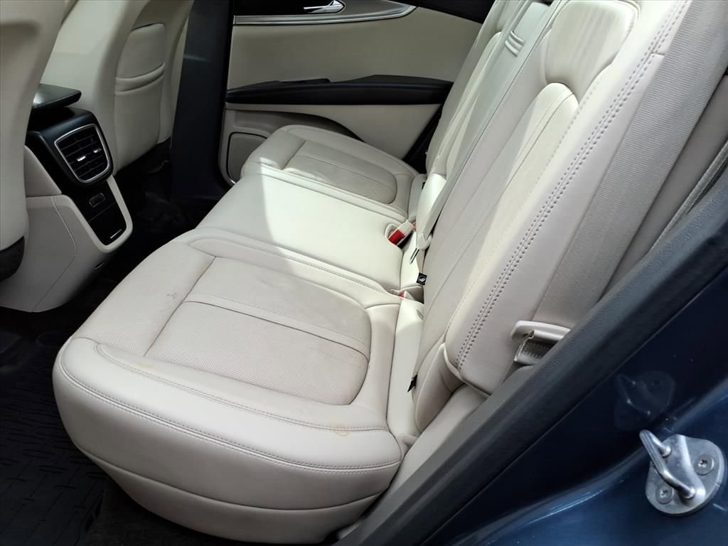 Used 2018 Lincoln MKX Reserve w/ Driver Assistance Package image 8