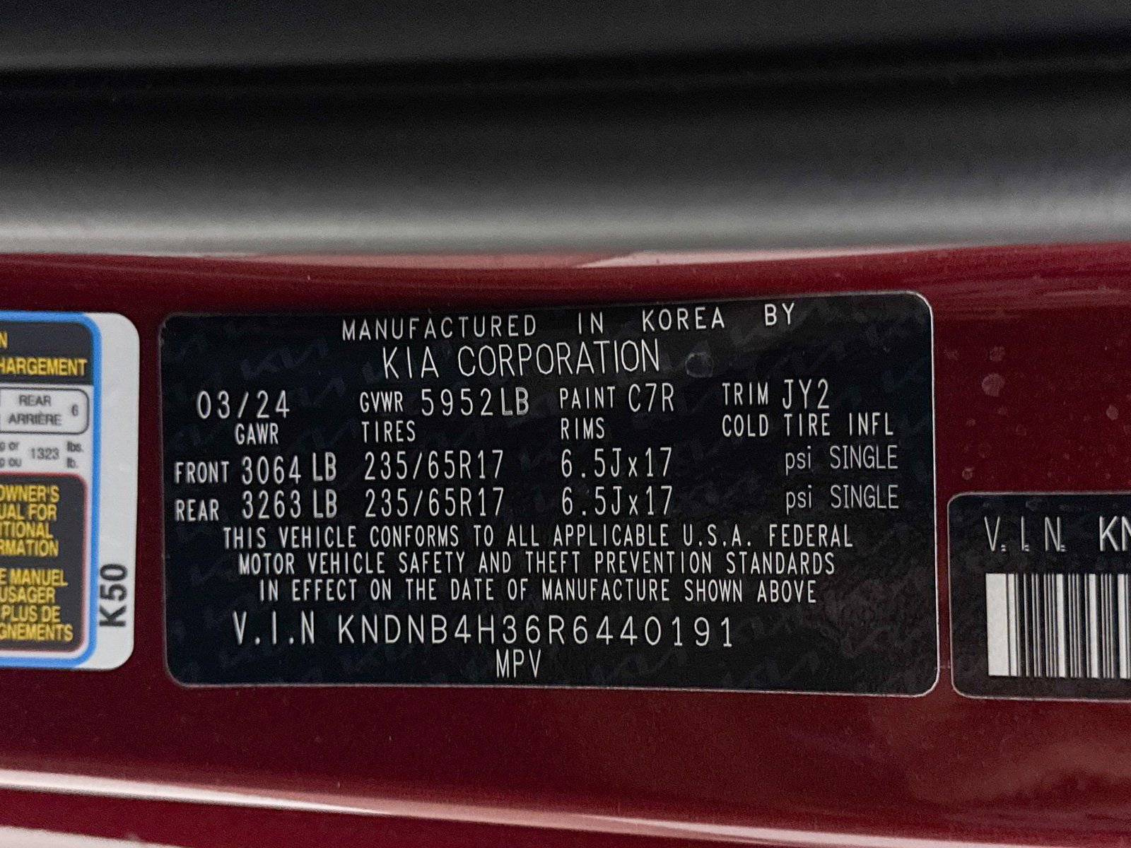 Used 2024 Kia Carnival LX image 37