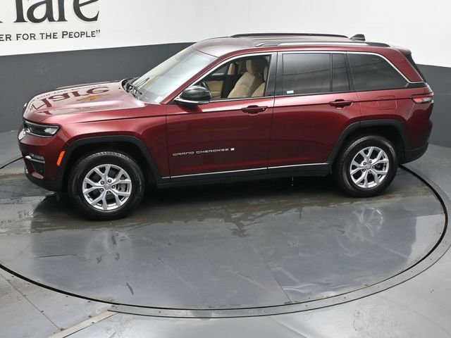 Used 2022 Jeep Grand Cherokee Limited w/ Luxury Tech Group II image 59