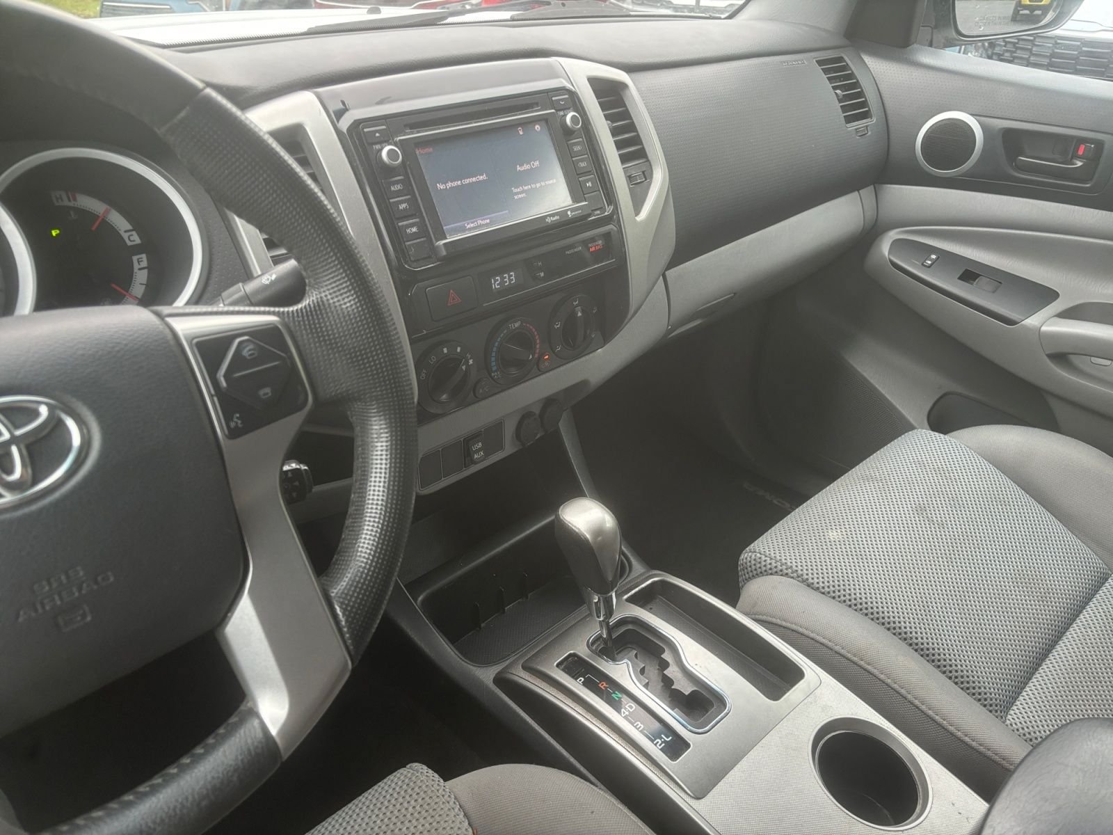Used 2014 Toyota Tacoma PreRunner w/ TRD Off-Road Package RWD image 28