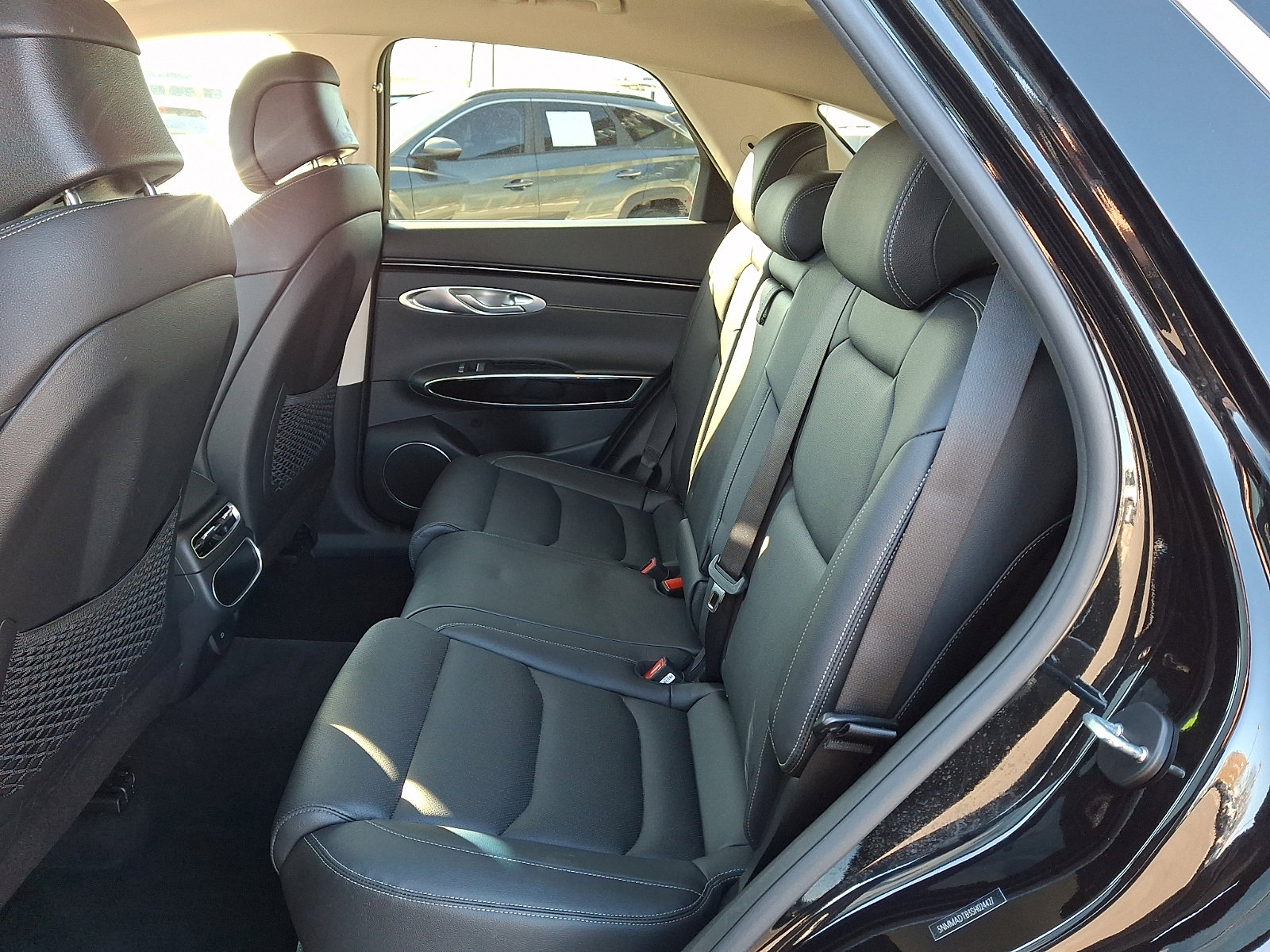 Used 2025 Genesis GV70 2.5T image 9