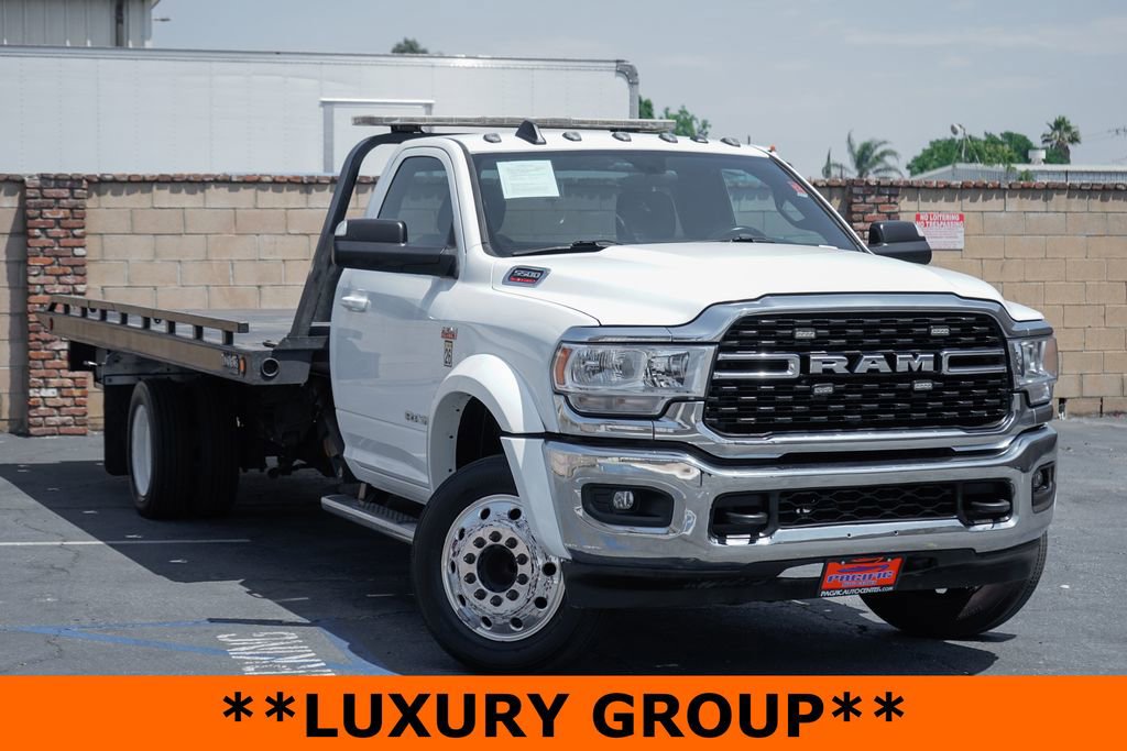 Used 2022 RAM 5500 SLT w/ Quick Order Package 27G SLT RWD image 2