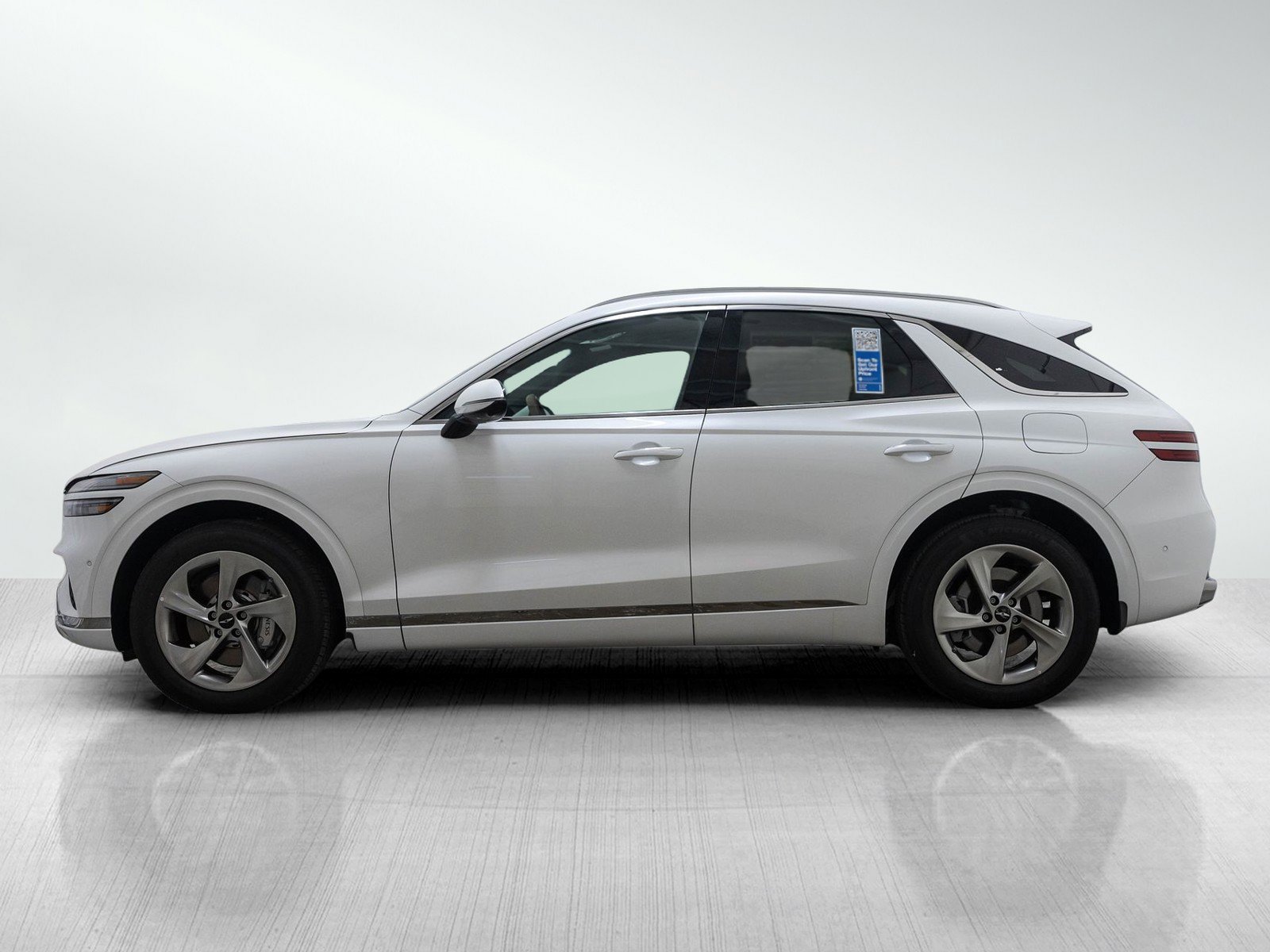 Used 2026 Genesis GV70 2.5T Advanced AWD/4WD image 3