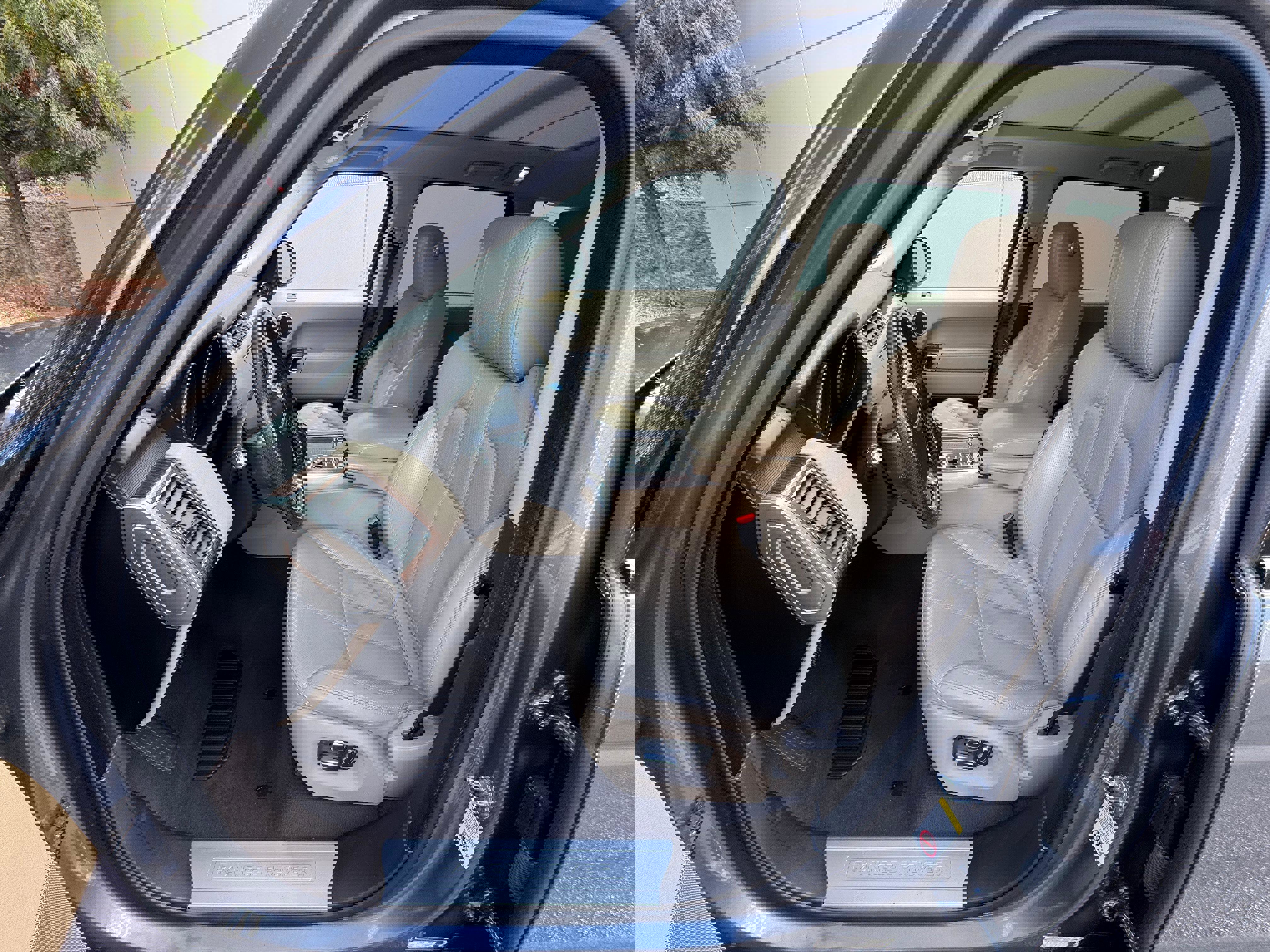 Used 2015 Land Rover Range Rover Sport HSE image 3