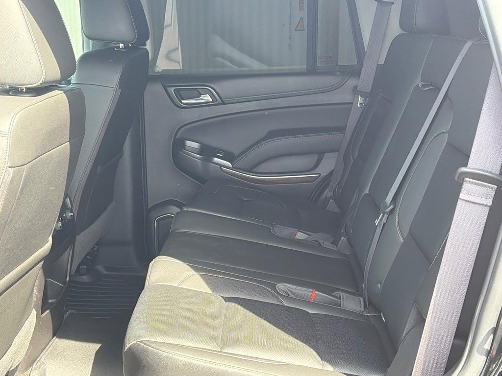Used 2017 GMC Yukon SLT AWD/4WD image 10