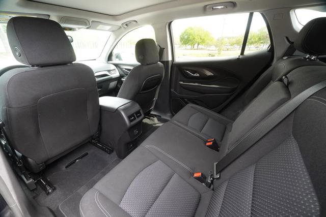 Used 2023 GMC Terrain SLE w/ Driver Convenience Package FWD image 26