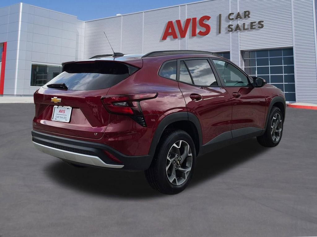 Used 2025 Chevrolet Trax LT w/ LT Convenience Package FWD image 6