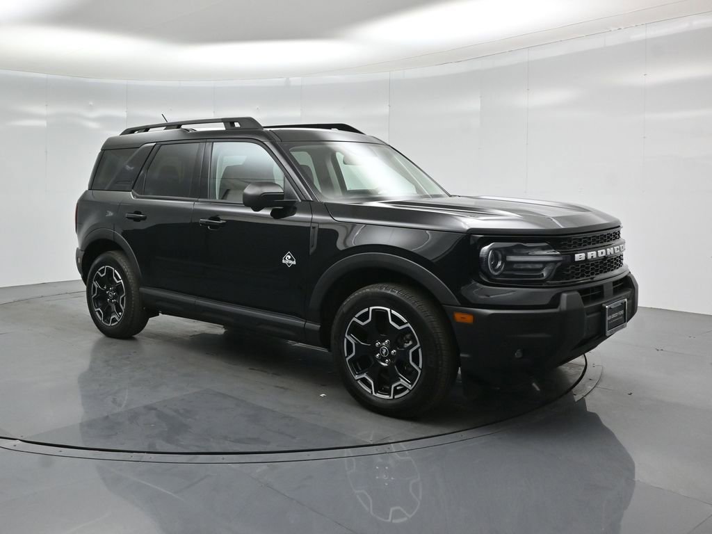 Certified 2025 Ford Bronco Sport Outer Banks w/ Outer Banks Tech Package+ AWD/4WD image 57