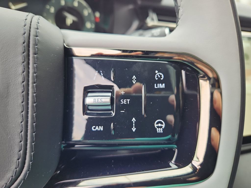 Used 2026 Land Rover Range Rover Velar S AWD/4WD image 20