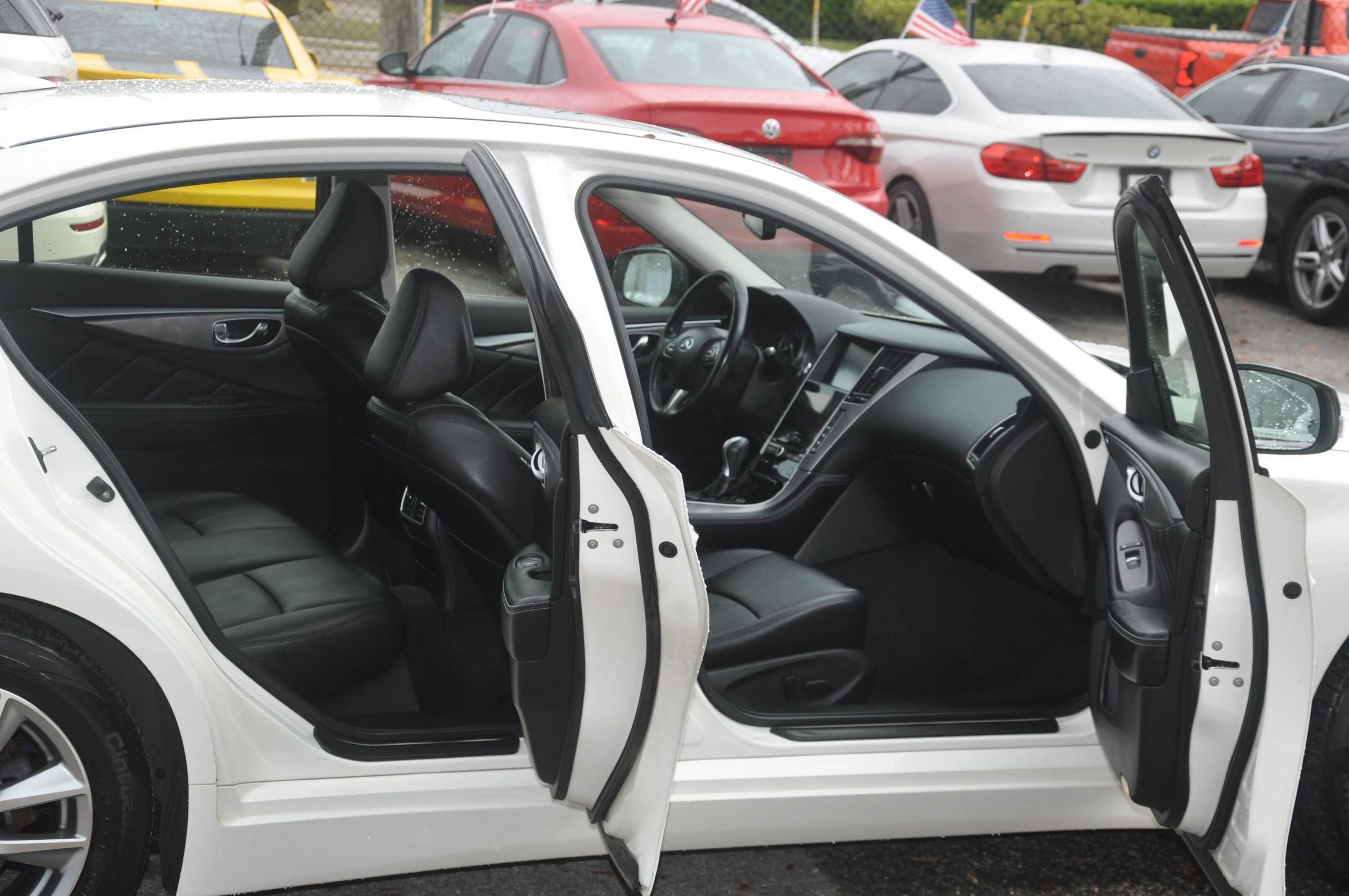 Used 2014 INFINITI Q50 Premium w/ Navigation Package image 27