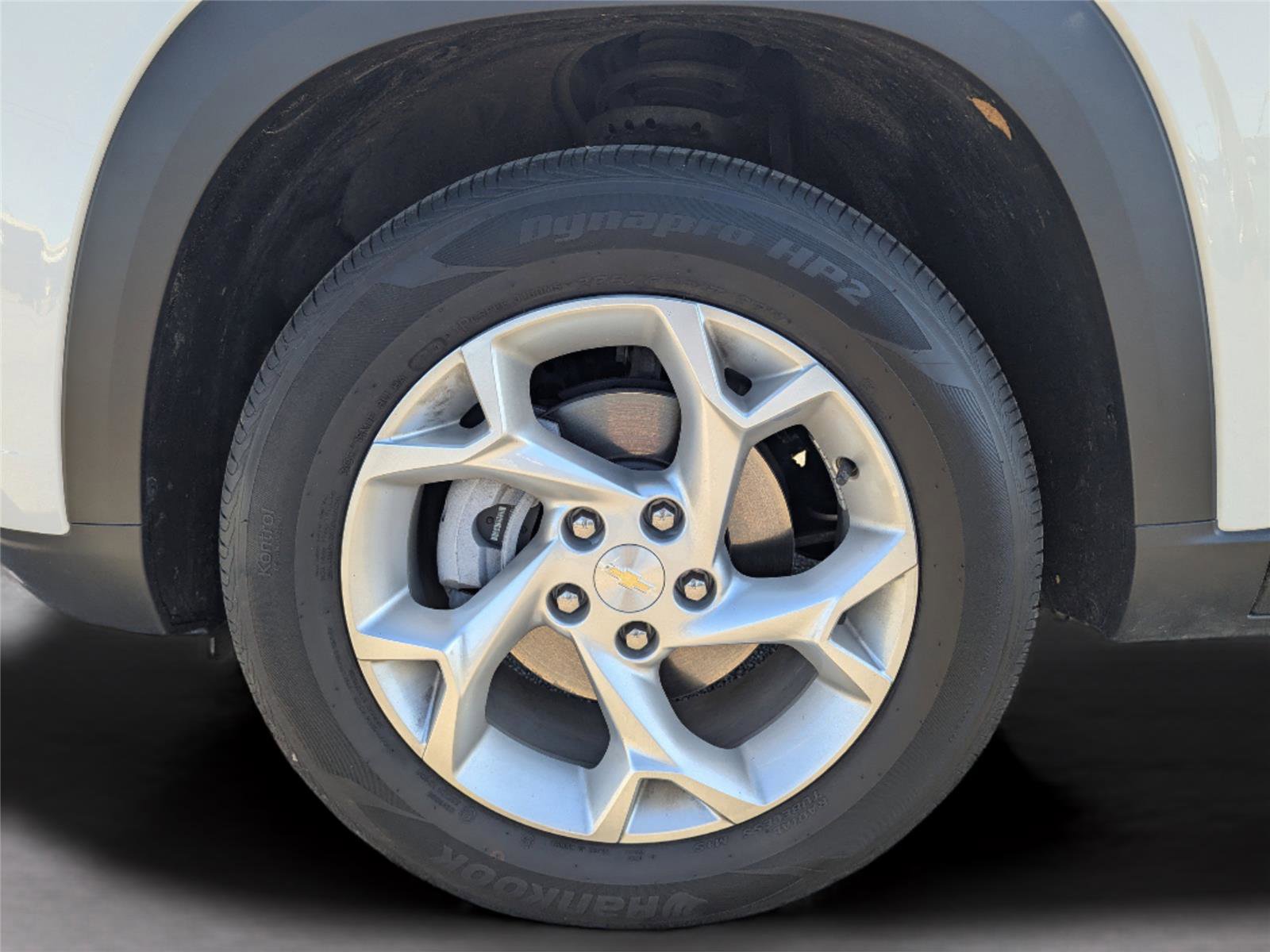 Used 2025 Chevrolet Trax LS w/ LS Convenience Package image 10