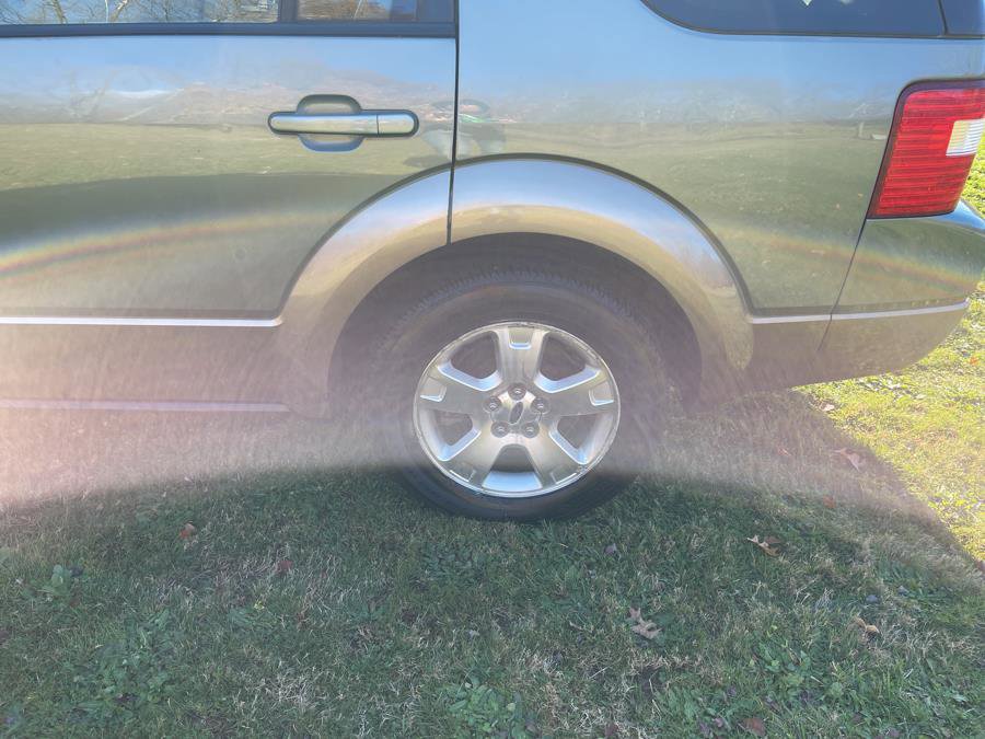 Used 2006 Ford Freestyle SEL image 26