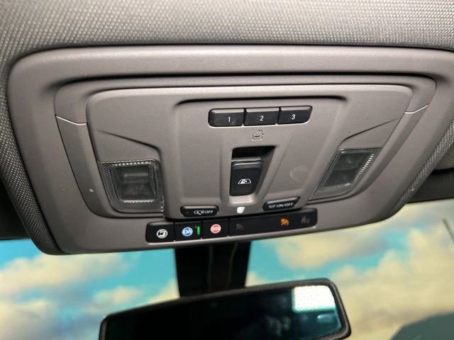 Used 2022 GMC Sierra 2500 SLT w/ SLT Convenience Package image 59