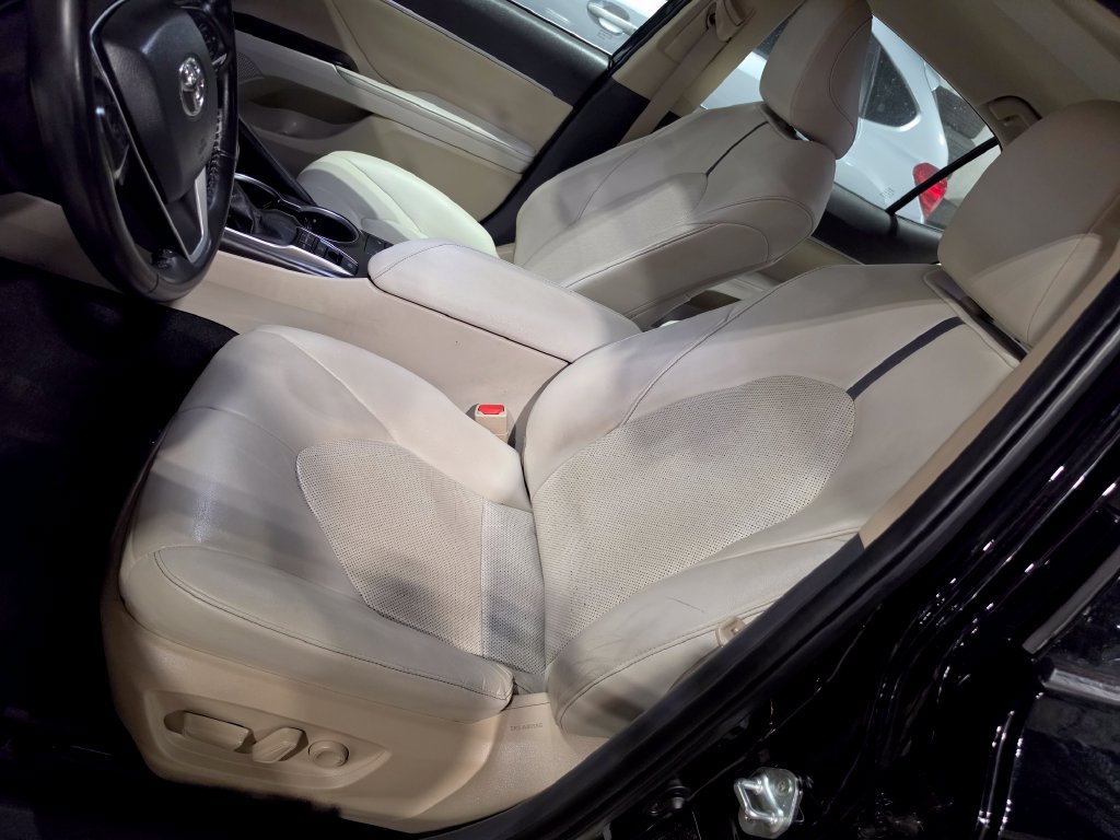 Used 2022 Toyota Camry XLE FWD image 6