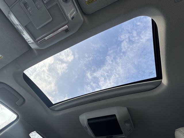 Used 2020 Toyota Sequoia Platinum image 21