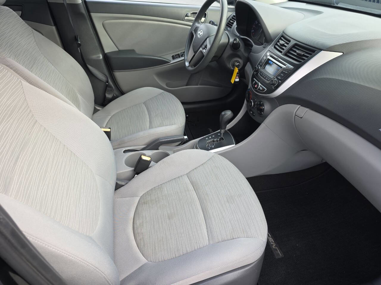 Used 2015 Hyundai Accent GS image 22