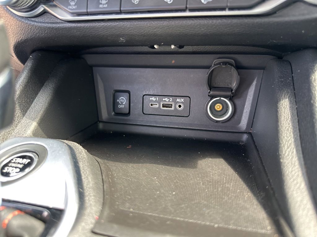 Used 2024 Nissan Sentra SR FWD image 19