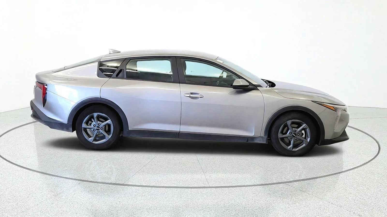 Used 2025 Kia K4 FWD image 10