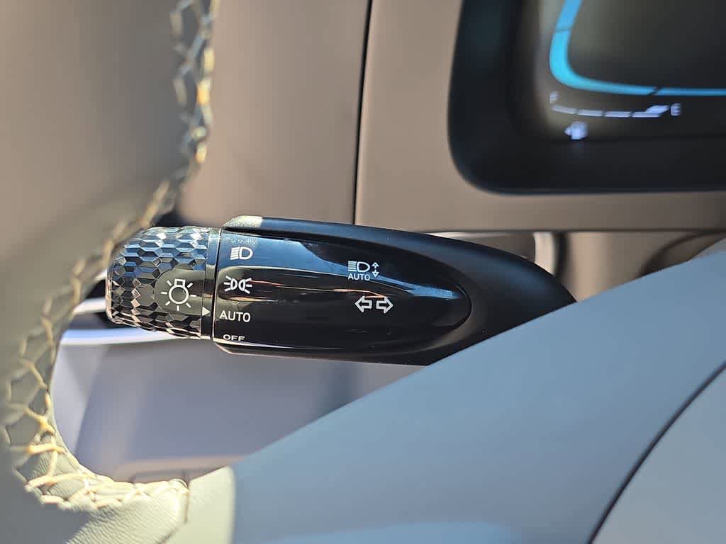 New 2026 Hyundai Elantra SEL Sport Premium image 27